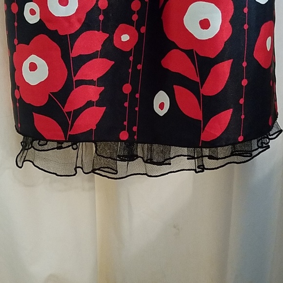 Dress, Formal - Picture 2 of 4